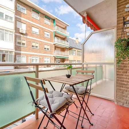 B Casacafe Madrid Pozuelo 2 Bano Fuera De La Habitacion O Compartido Pozuelo de Alarcón Esterno foto
