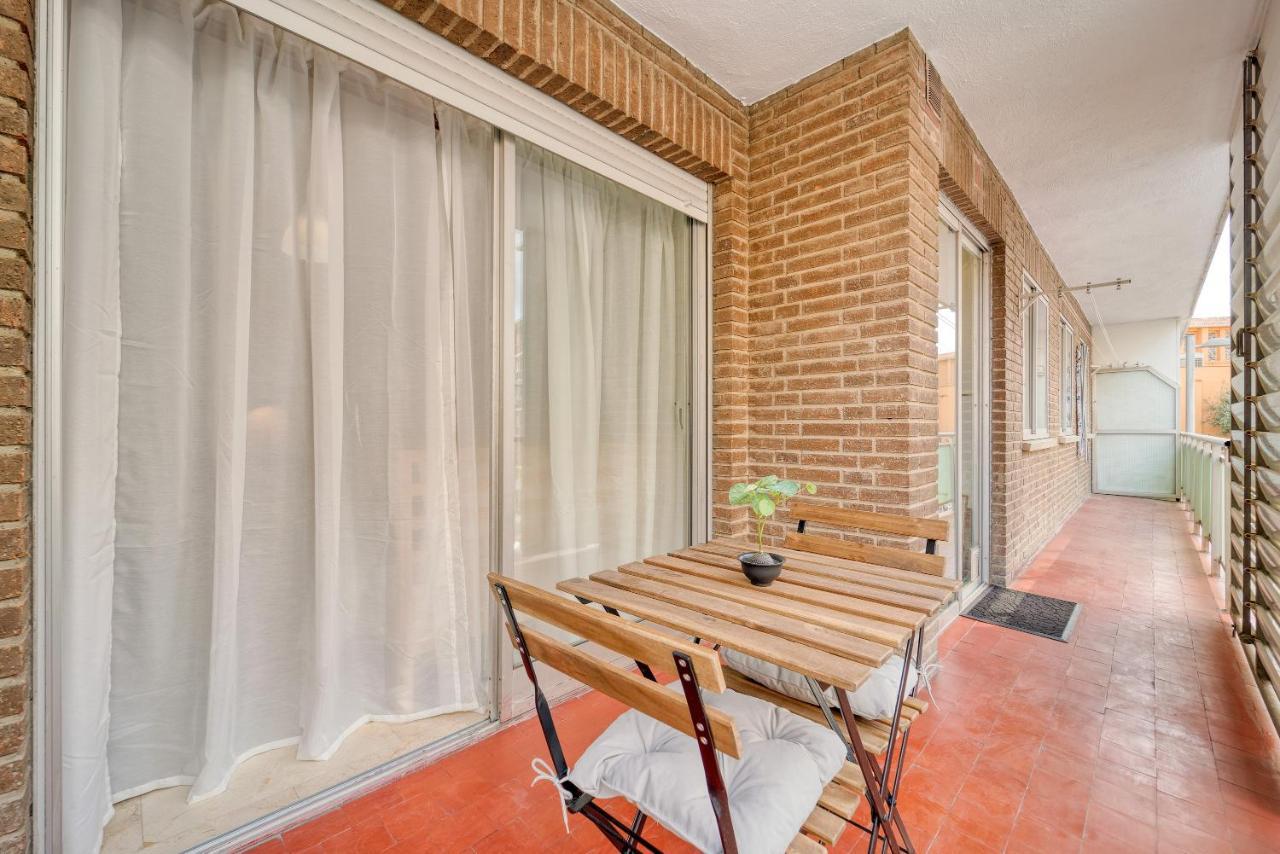B Casacafe Madrid Pozuelo 2 Bano Fuera De La Habitacion O Compartido Pozuelo de Alarcón Esterno foto